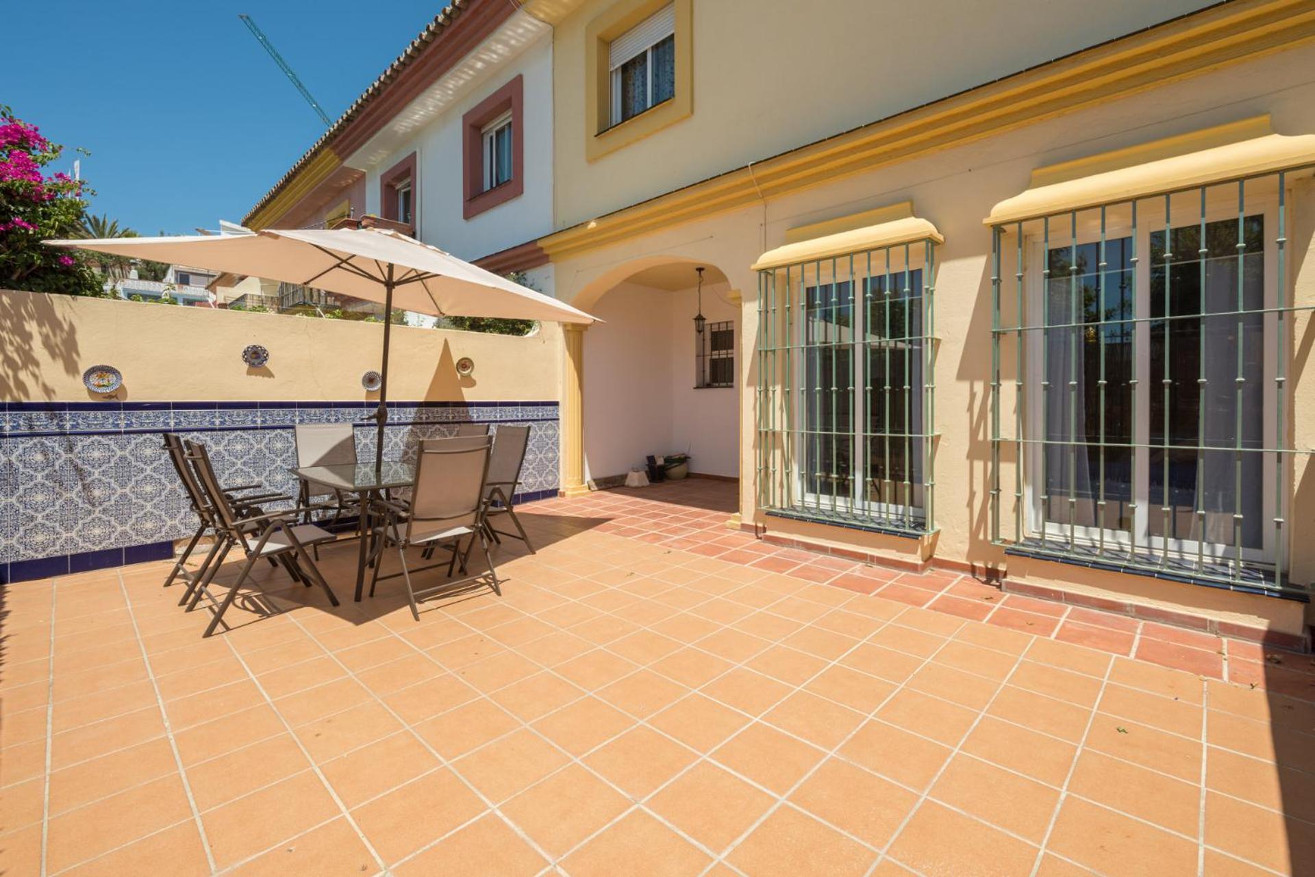 Castillo Sohail Townhouse Near The Beach By Costarentals - Ref 101 Fuengirola Dış mekan fotoğraf